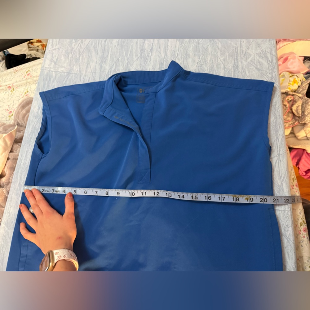 FIGS Royal Blue Sleeveless Polo Top - Picture 11 of 12